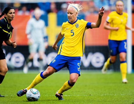 Caroline Seger, Sverige