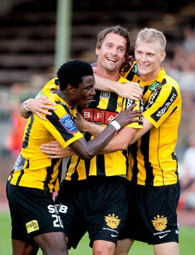 Peter Nyström, Häcken, gör 6-0, jubel Dominic Chatto,