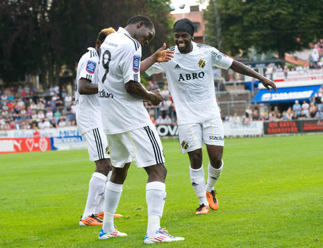 1-1, Mohamed Bangura, som grattas av Ibrahim Bangura och