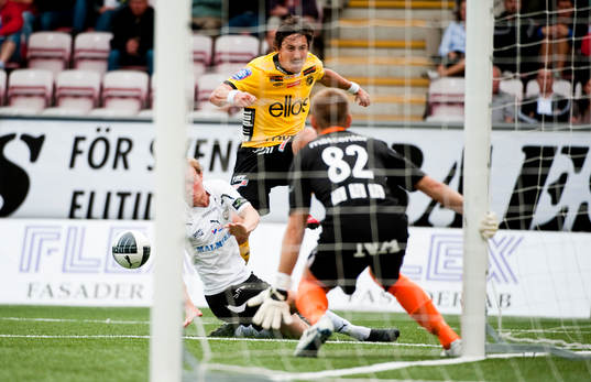 Stefan Ishizaki, Eflsborg pressar på