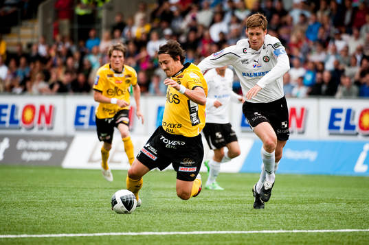Stefan Ishizaki, Eflsborg dras ned av Magnus Wikström,