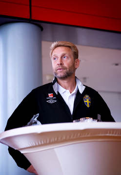 Thomas Dennerby, förbundskapten, Sverige