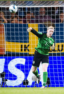 Hedvig Lindahl, målvakt