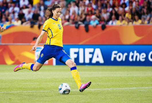 Lotta Schelin, Sverige