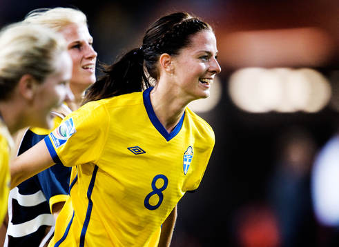 Lotta Schelin, Sverige