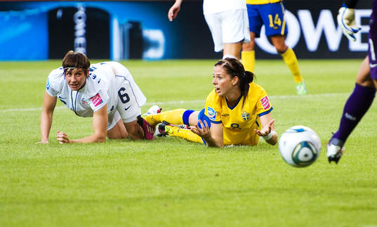Lotta Schelin, Sverige, vill ha straff