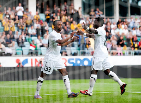Rene Makondele, Häcken, gör 1-0, jubel Majeed Waris