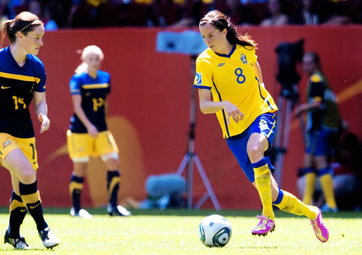 Lotta Schelin, Sverige
