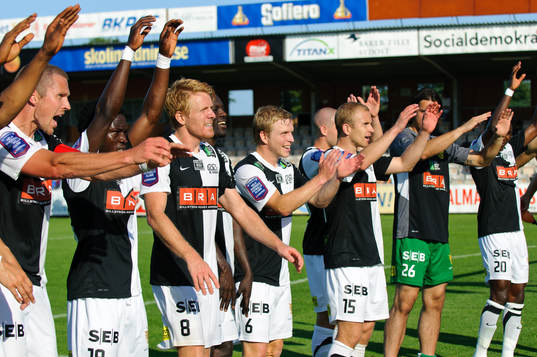 Häcken tackar sin klack