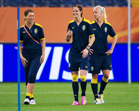 Karin Schröder, sjukgymnast, Lotta Schelin, Caroline Seger
