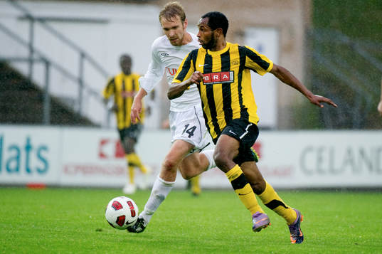 Jussi Vasara, Honka, Rene Makondele, Häcken