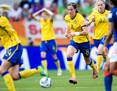 Lotta Schelin, Sverige