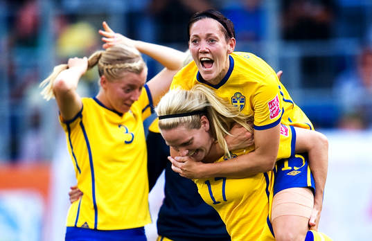 Therese Sjögran, Sverige rider på Lisa Dahlkvist, jubel,