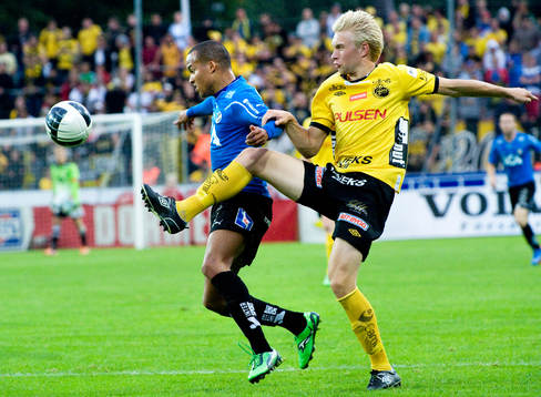 Marcus Olsson, Halmstad steget före Johan Larsson, Elfsborg