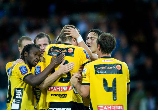 1-2, David Elm, Elfsborg, som grattas av Anders Svensson,