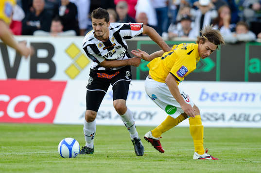 Ajsel Kujovic, Landskrona går förbi Kristoffer Englén,