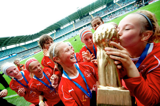 F12,Oulu Nice Soccer, jubel
