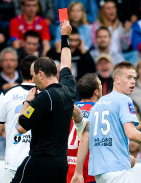 Alexander Gerndt, Helsingborg får rött kort