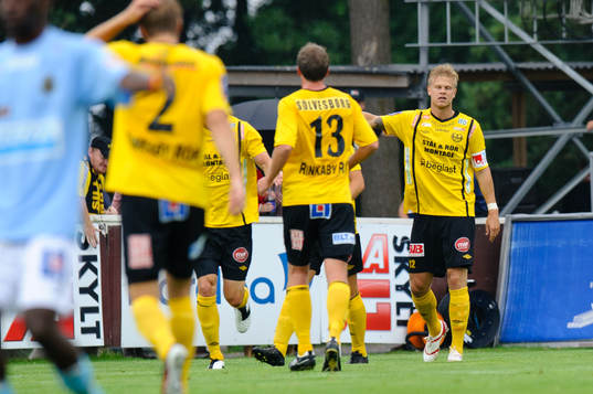 David Löfquist, Mjällby, gör 1-0. Jubel