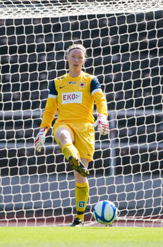 Hedvig Lindahl, målvakt