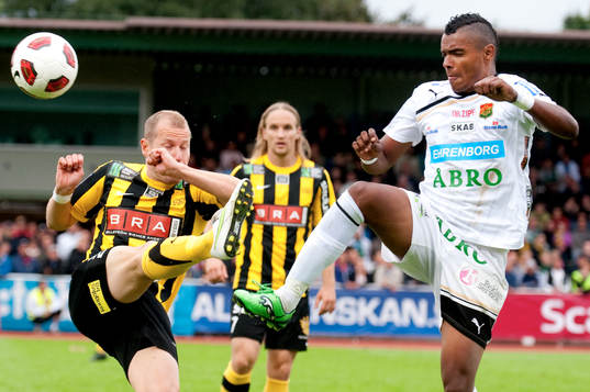 John Chibuike, Häcken, Mervan Celik, Gais