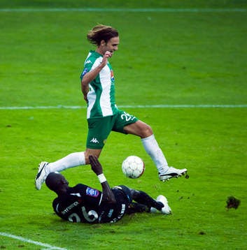 Mohammed Mbye, Assyriska och Simon Helg, Hammarby