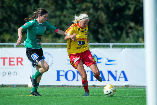 Alexandra Singer, Dalsjöfors och Josefin Öqvist,  Tyresö