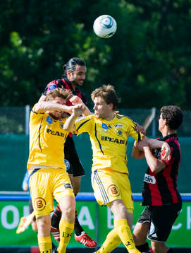 Ferhat Korkmazb, Brommapojkarna