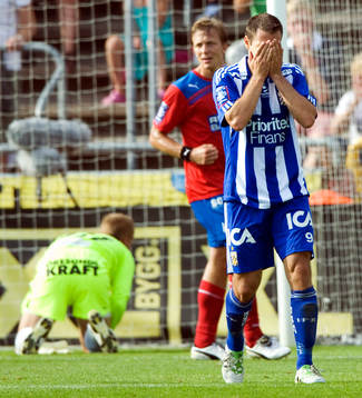 Pär Hansson, målvakt, Helsingborg och Stefan Selakovic,