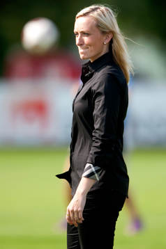 Elisabet Gunnarsdottir, tränare, Kristianstad