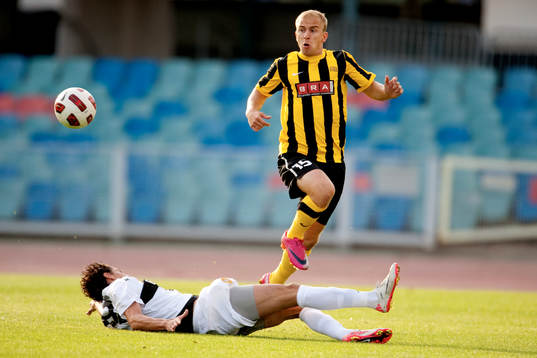 Mario Rondo, Nacional, Kari Arkivuo, Häcken