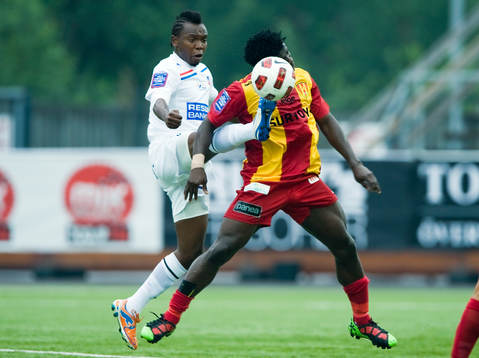 May Mahlangu, Helsingborg och Razak Omotoyossi, Syrianska