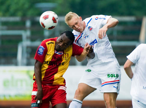 Peter Ijeh, Syrianska och Peter Larsson, Helsingborg,