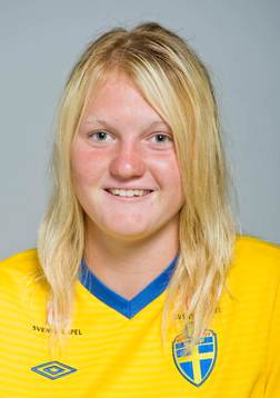 Jennifer Karlsson, Sverige