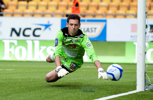 Etrit Berisha, målvakt