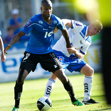 Joe Sise, Halmstad, och Anders Whass, Norrköping, närkamp