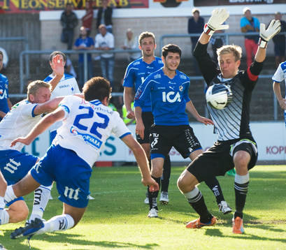 Karl-Johan Johnsson, målvakt, Halmstad, räddning framför