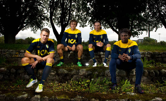 IFK Värnamo levererar talanger, Viktor Claesson, Simon