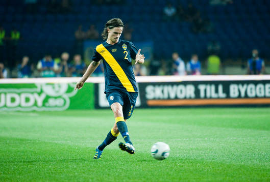 Mikael Lustig, Sverige