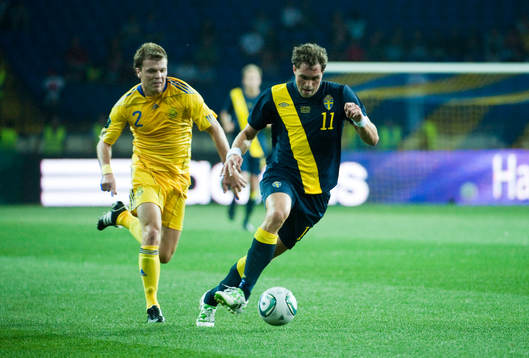 Oleksij Haj, Ukraina och Johan Elmander, Sverige