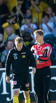 Mattias Asper, målvakt, Mjällby och Marcus Ekenberg,