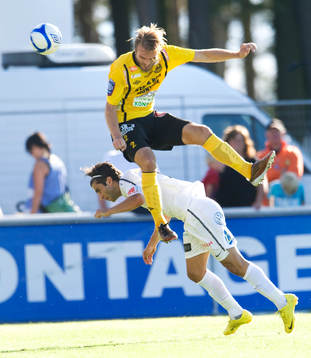 Jesper Westerberg, Mjällby, och Nahir Oyal, Syrianska