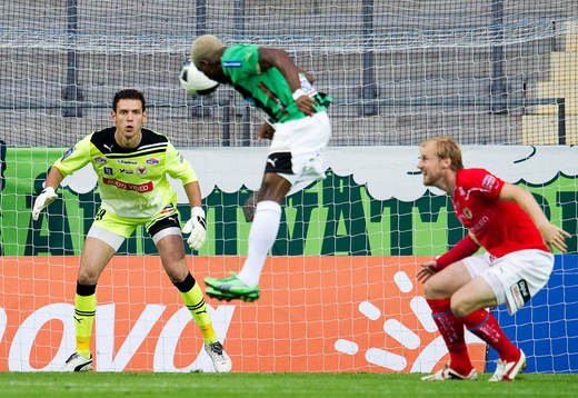 Etrit Berisha, målvakt Kalmar, Eric Bassombeng, GAIS