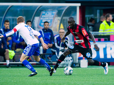 Aziz Corr Nyang, Brommapojkarna