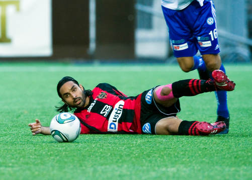 Ferhat Korkmazb, Brommapojkarna