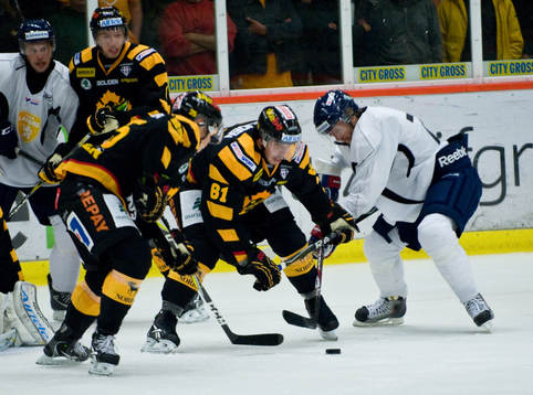 Bläddra bland fler bilder av Ishockey, Träningsmatch, Växjö - Skellefteå