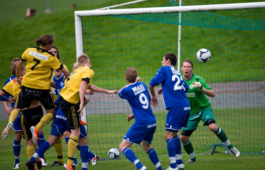 Fotboll, division 3, IFK Hässleholm - Älmhult