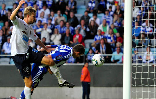Hannes Stiller, Göteborg nickar in 3-0