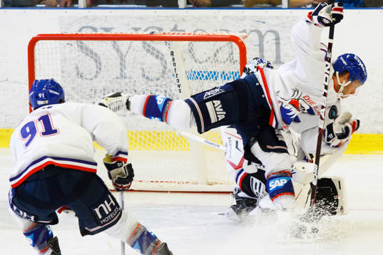 Bläddra bland fler bilder av Ishockey, European Trophy HV71 - Mannheim
