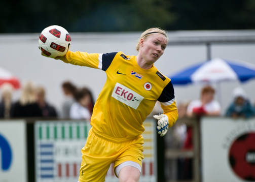 Bläddra bland fler bilder av Fotboll, Damallsvenskan, Kristianstad - Umeå